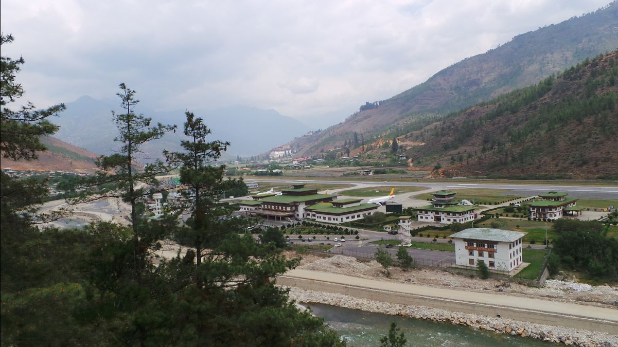 Paro Airport06